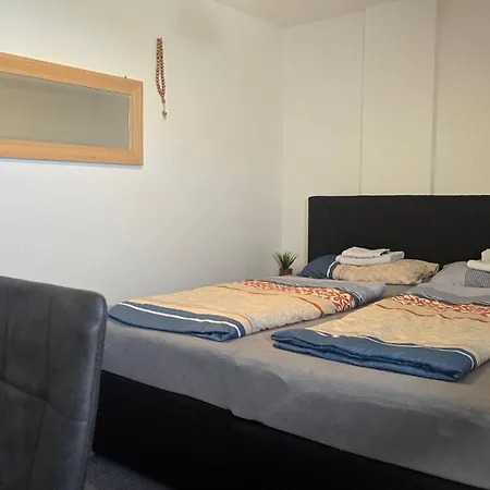 Modernes Mit Galerie X 24l7 Check-in Apartment